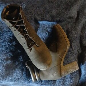 Timberland Women's Black Leather Lace-Up  Heel Boots